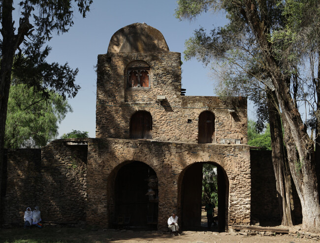 Eingang zur Debre Birhan Selassie Kirche